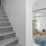 Saro House - Happy *