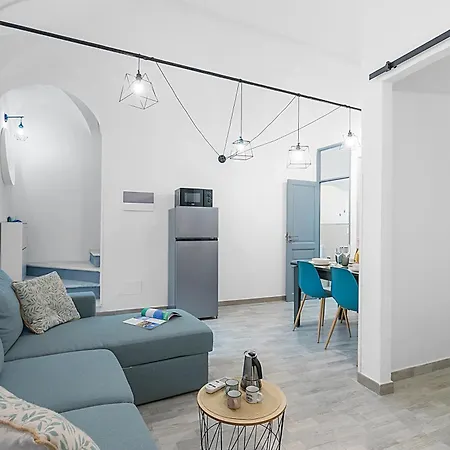 Saro House, Centre Flat For 6 - Happy * Sanremo